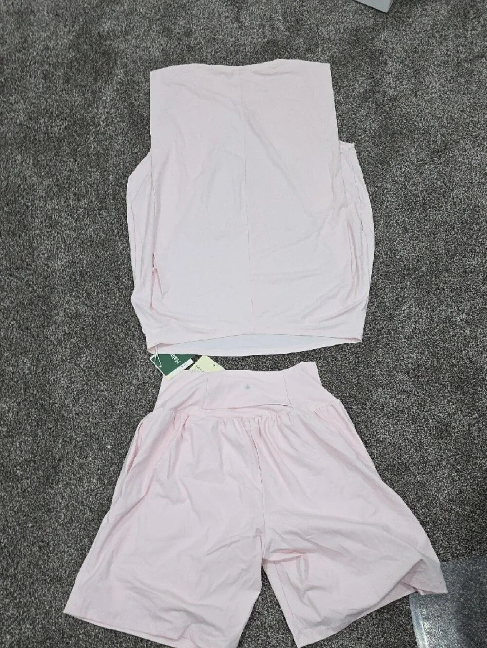 Halara Top And Shorts Bundle - Picture 5 of 5